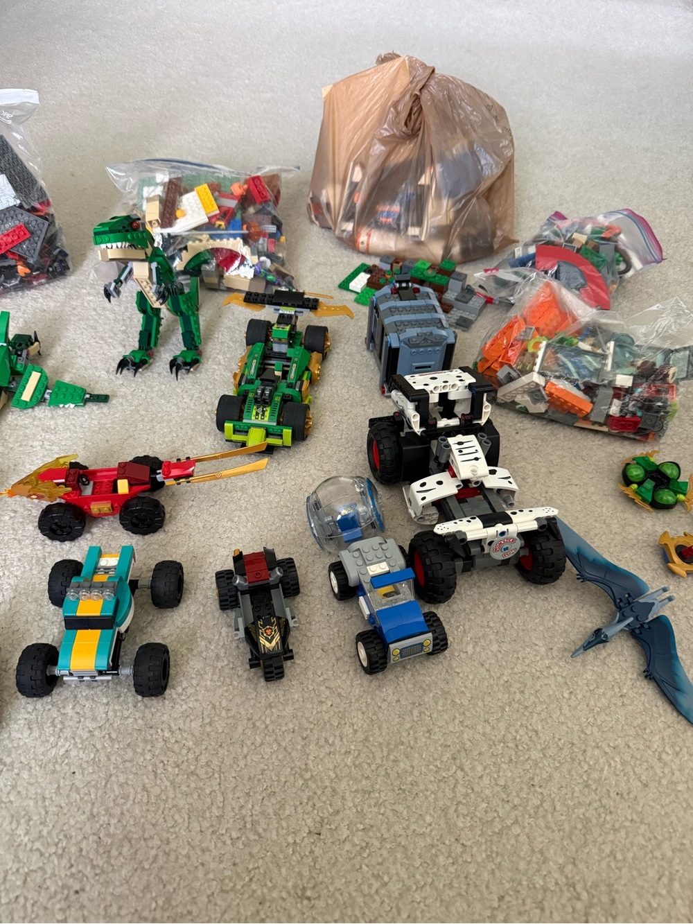 LEGO Bundle - Picture 3 of 3